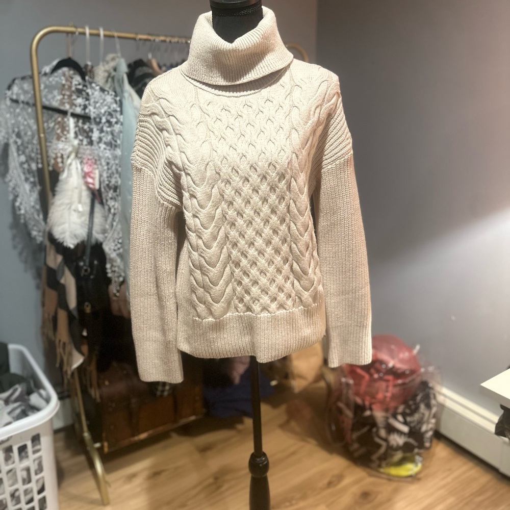 Banana Republic Cream Cowl Neck Sweater